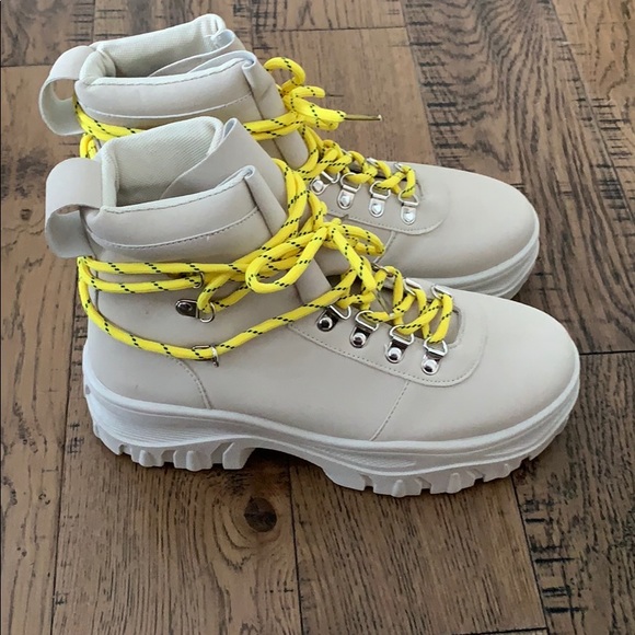 Nasty Gal boots - Picture 2 of 4